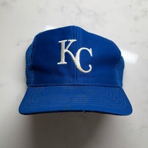 Vintage 80s MLB Kansas City Royals Baseball Blue Mesh Trucker Snapback Hat